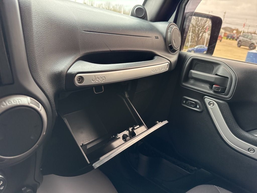 2013 Jeep Wrangler Sahara