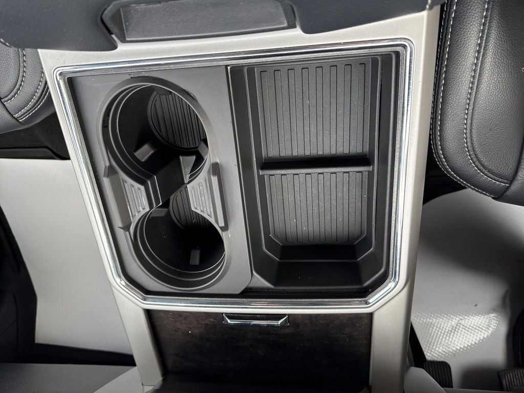 2022 Ford F-350SD Lariat