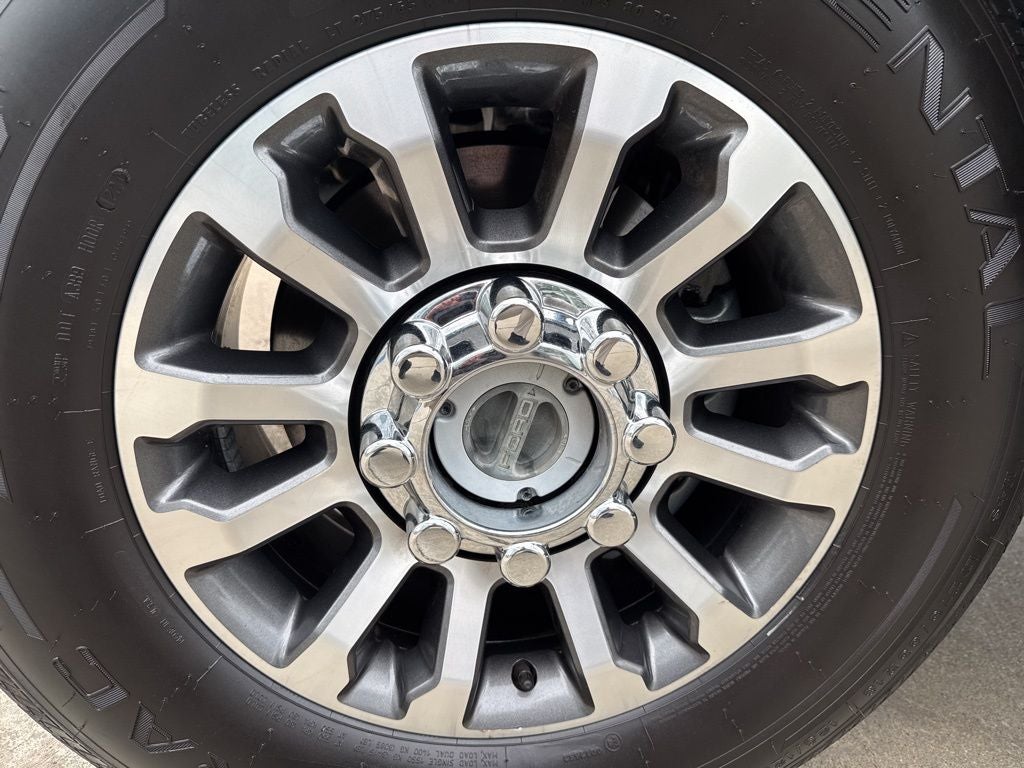 2022 Ford F-350SD Lariat