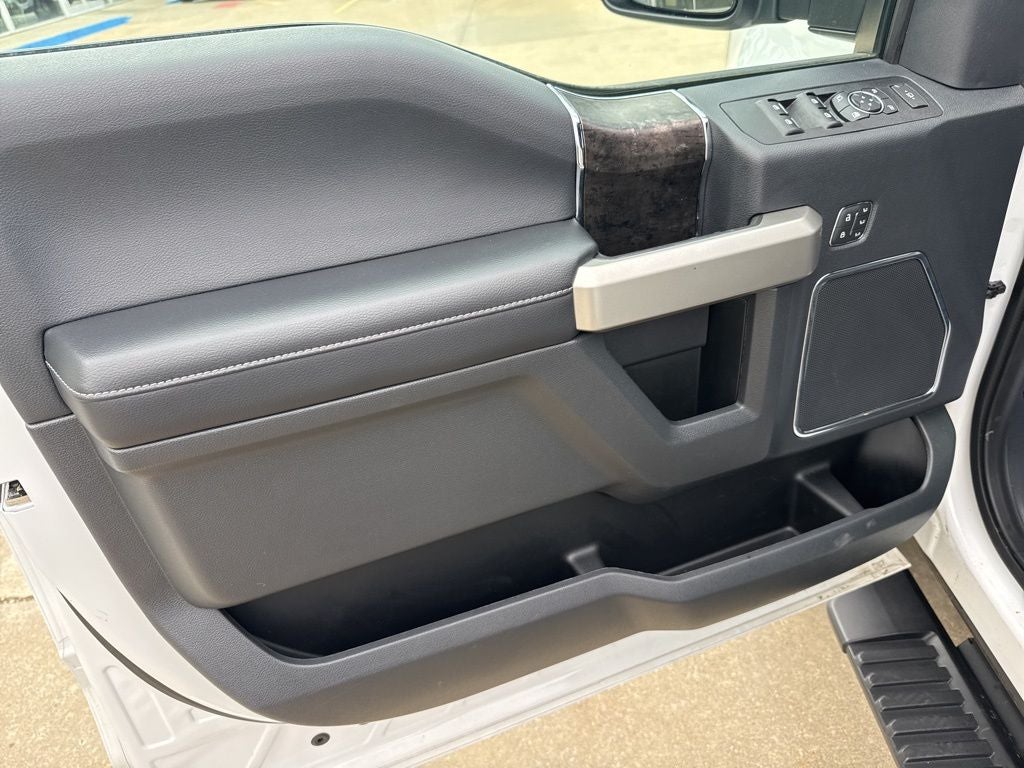 2022 Ford F-350SD Lariat