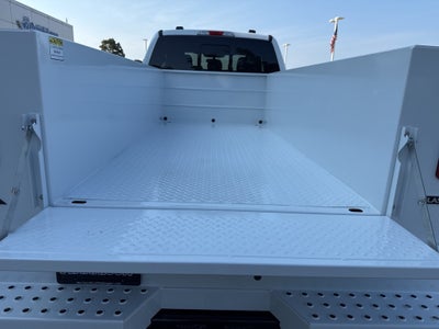 2025 Ford Chassis Cab F-350® XL