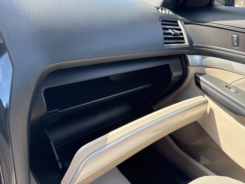 2018 Ford Explorer Base