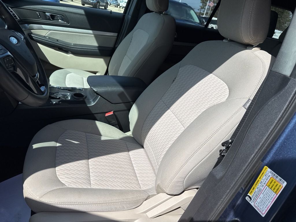 2018 Ford Explorer Base
