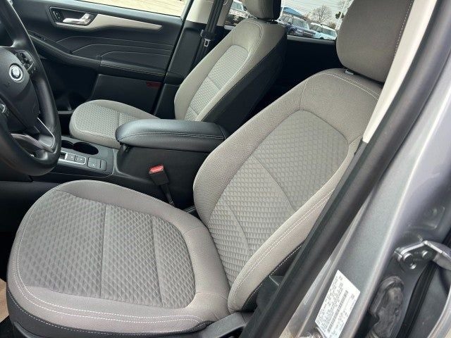 2021 Ford Escape Hybrid SE