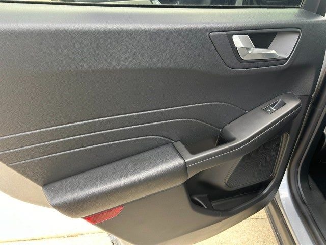 2021 Ford Escape Hybrid SE