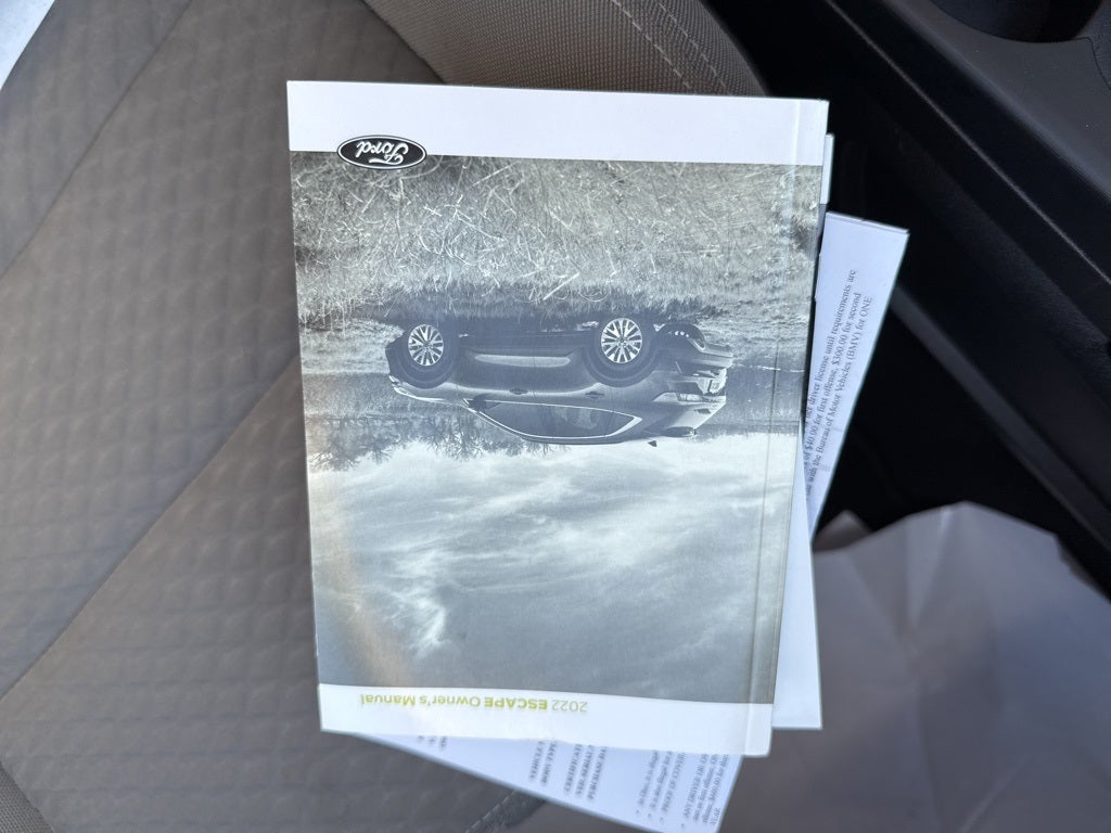 2022 Ford Escape SE