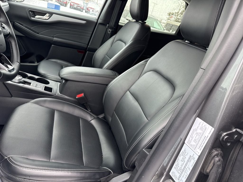 2025 Ford Escape Platinum AWD