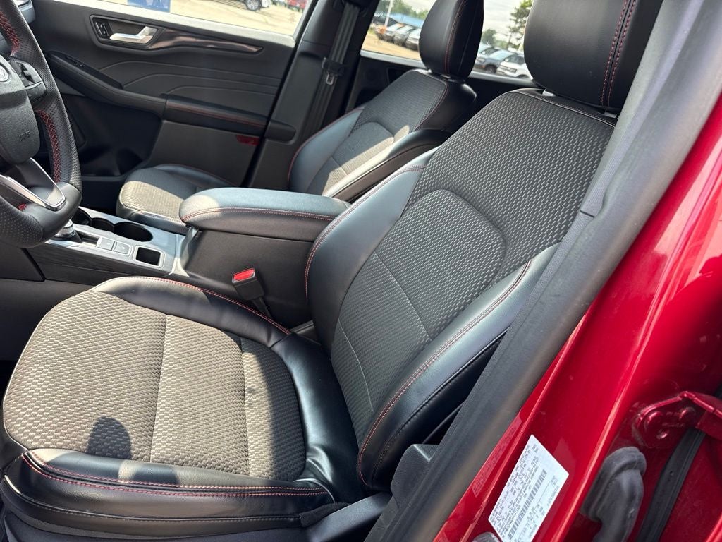 2023 Ford Escape ST-Line Select
