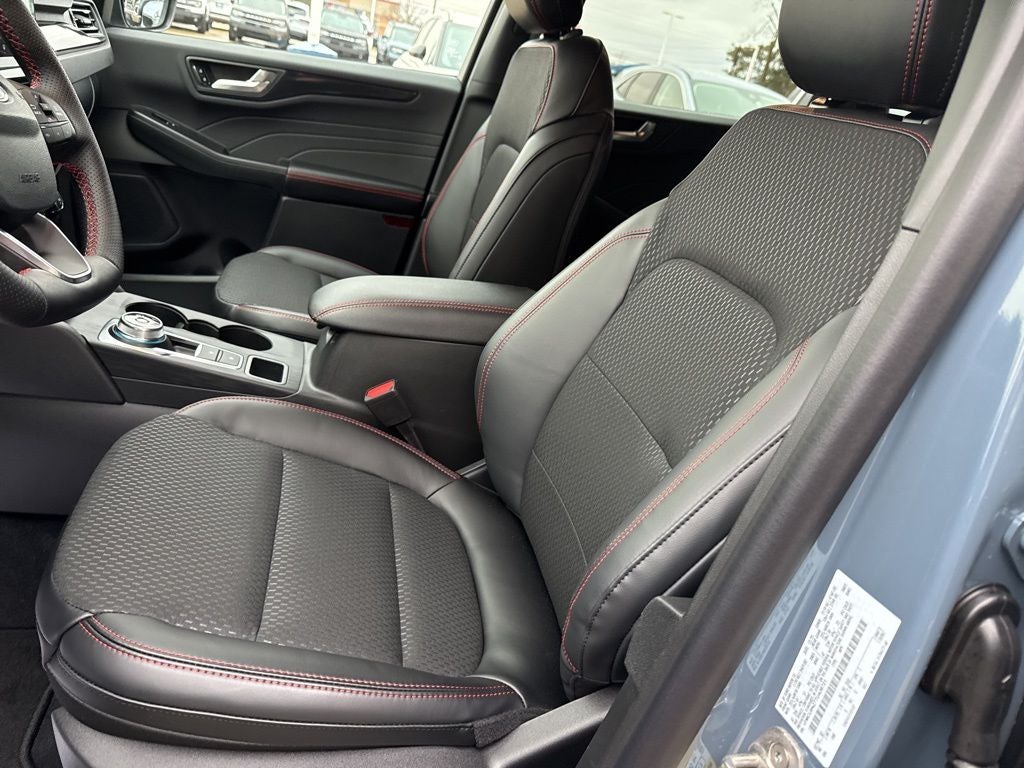 2026 Ford Escape ST-Line Select