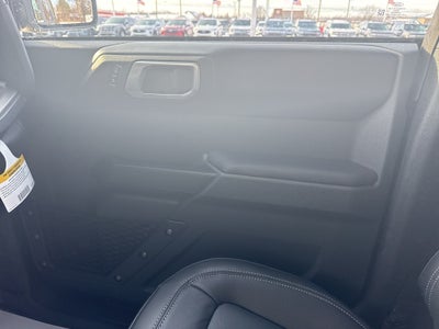 2025 Ford Bronco Outer Banks®