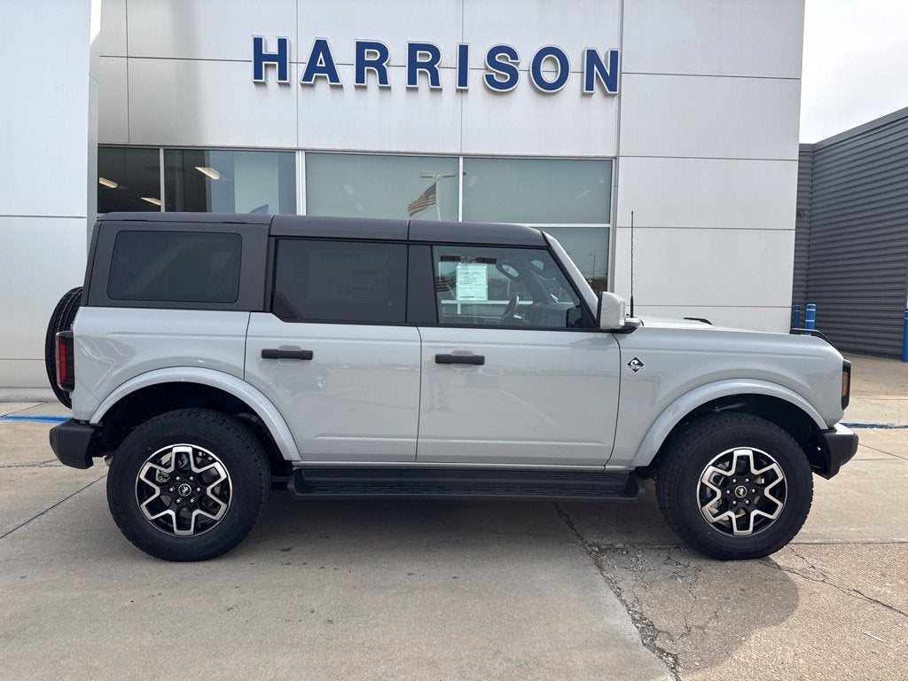 2026 Ford Bronco Outer Banks®