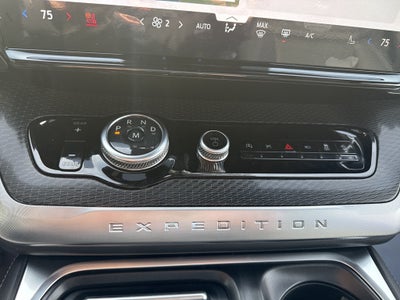 2026 Ford Expedition MAX Platinum®