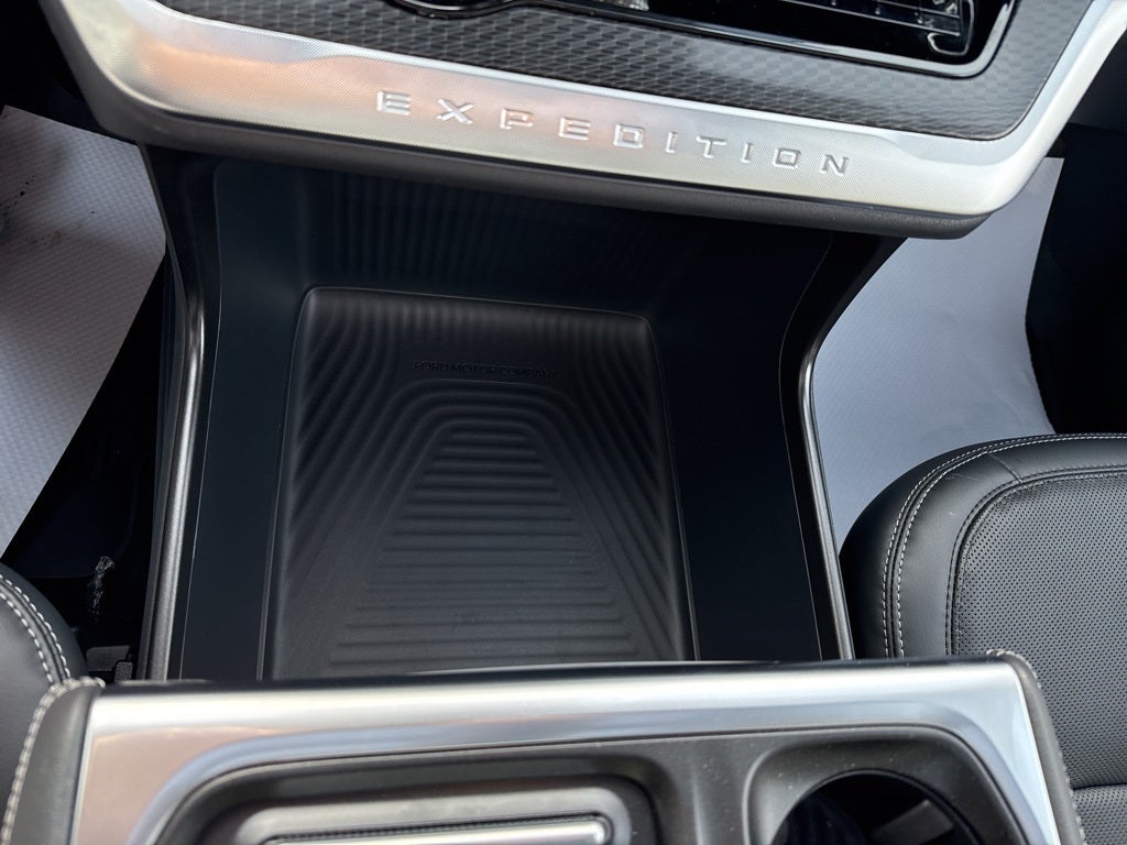 2026 Ford Expedition MAX Platinum®