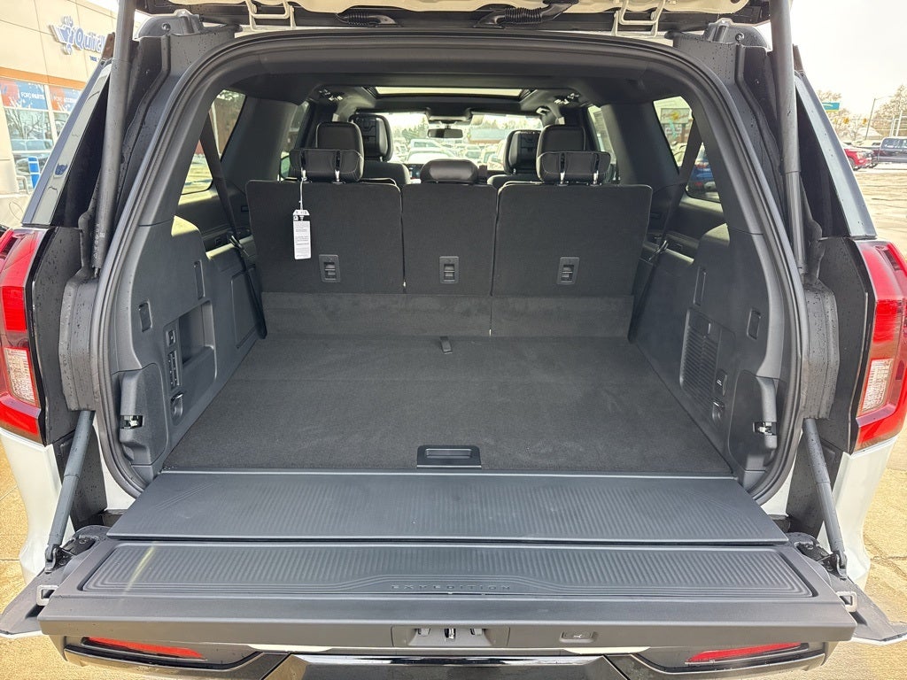 2026 Ford Expedition MAX Platinum®