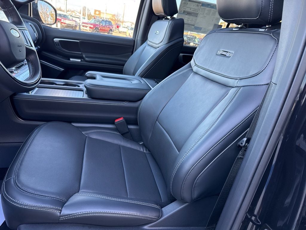 2025 Ford Expedition Platinum® MAX