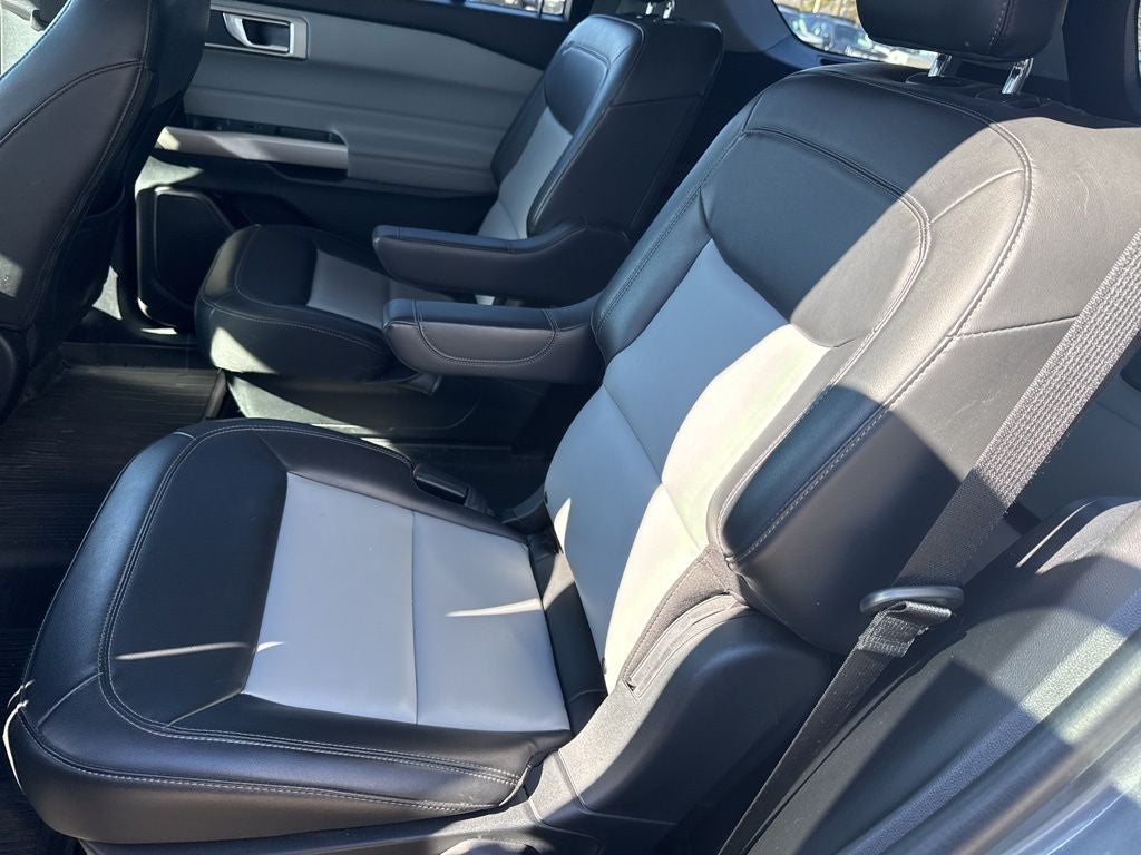 2022 Ford Explorer XLT Sport