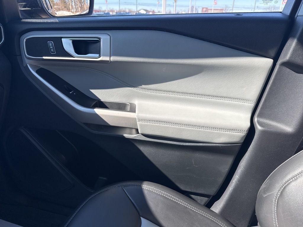 2022 Ford Explorer XLT Sport