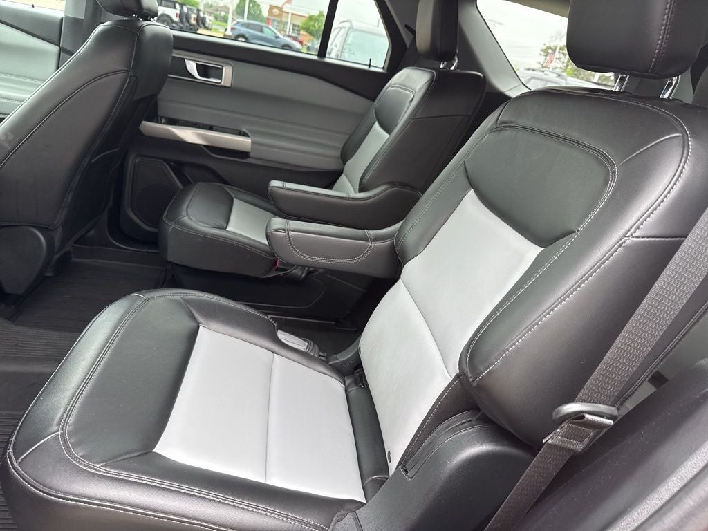 2022 Ford Explorer XLT Sport