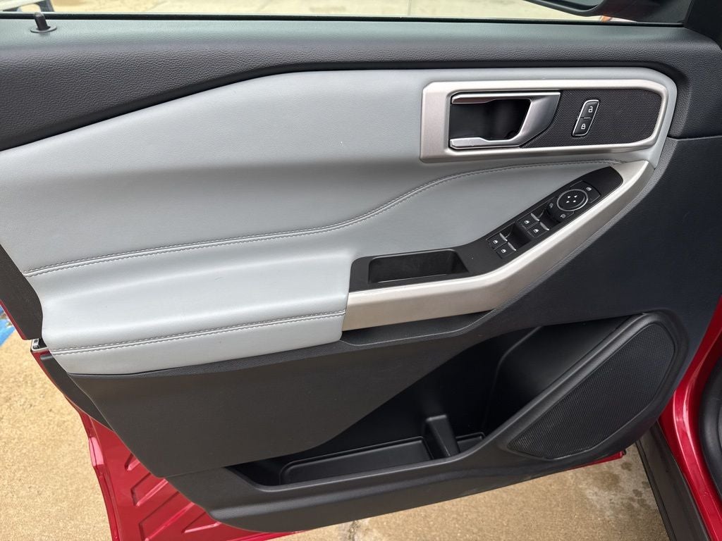 2022 Ford Explorer XLT Sport