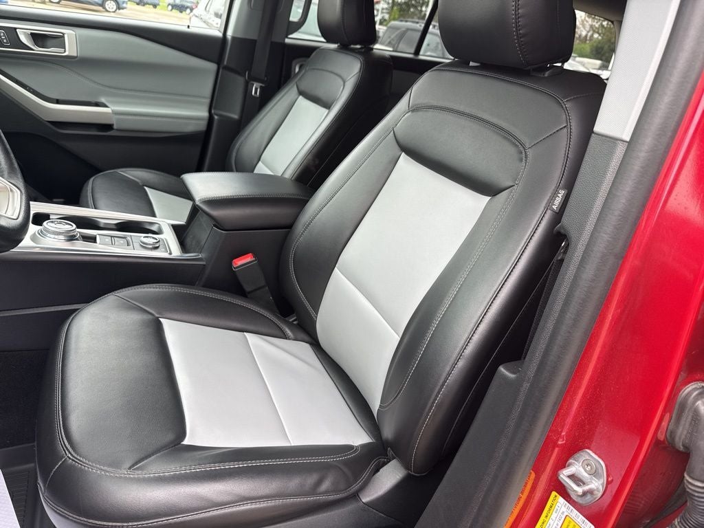 2022 Ford Explorer XLT Sport