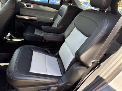 2023 Ford Explorer XLT Sport