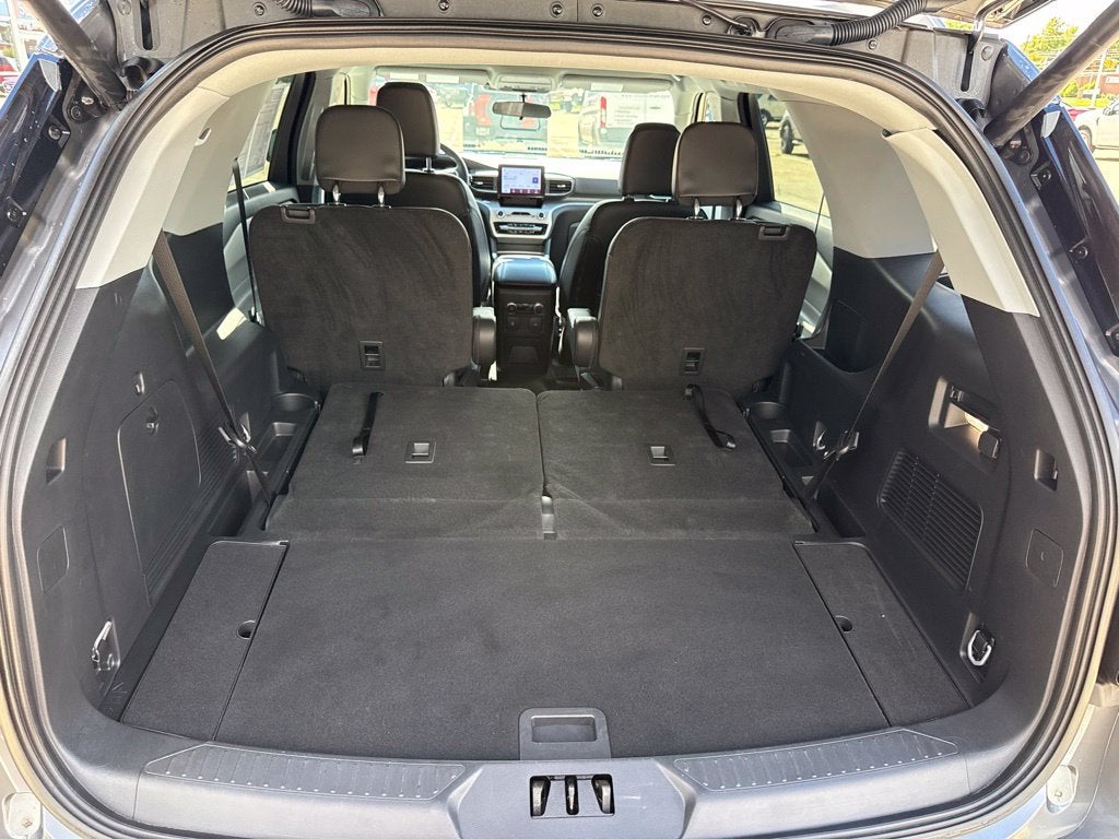 2023 Ford Explorer XLT Sport