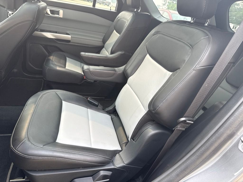 2022 Ford Explorer XLT Sport
