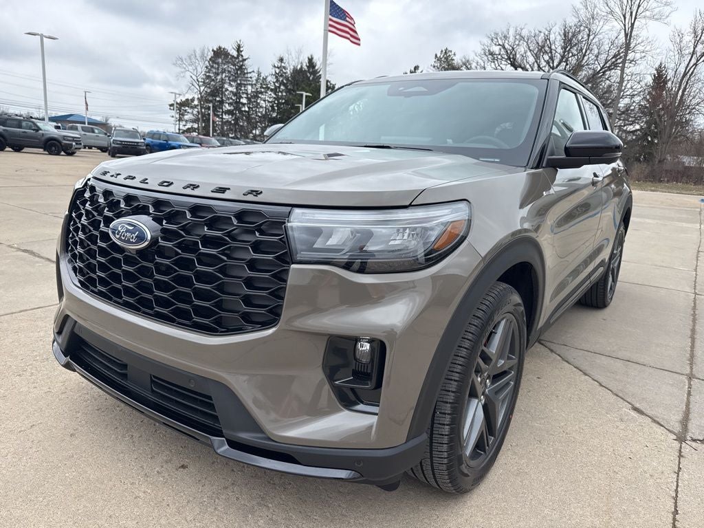 2026 Ford Explorer ST-Line