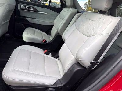 2025 Ford Explorer Platinum Ultimate