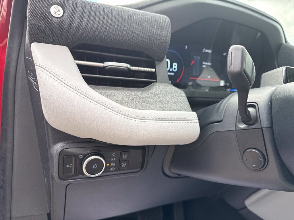 2025 Ford Explorer Platinum Ultimate