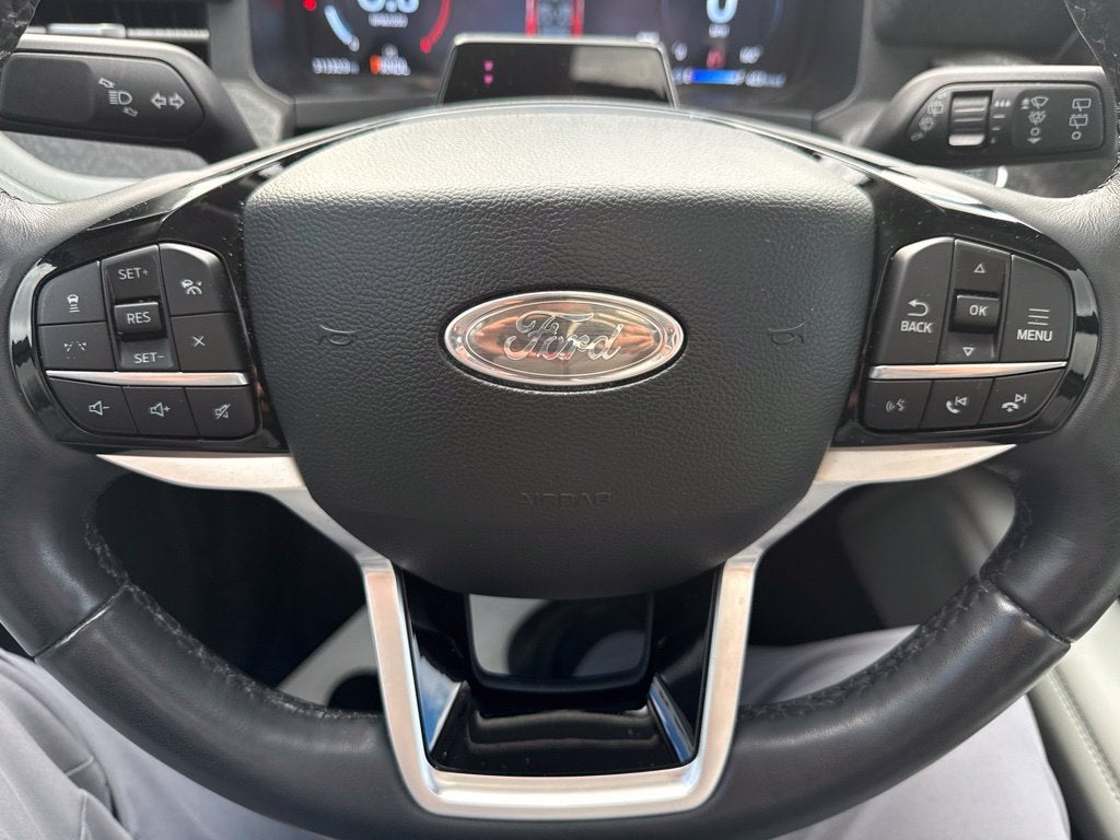 2025 Ford Explorer Platinum Ultimate