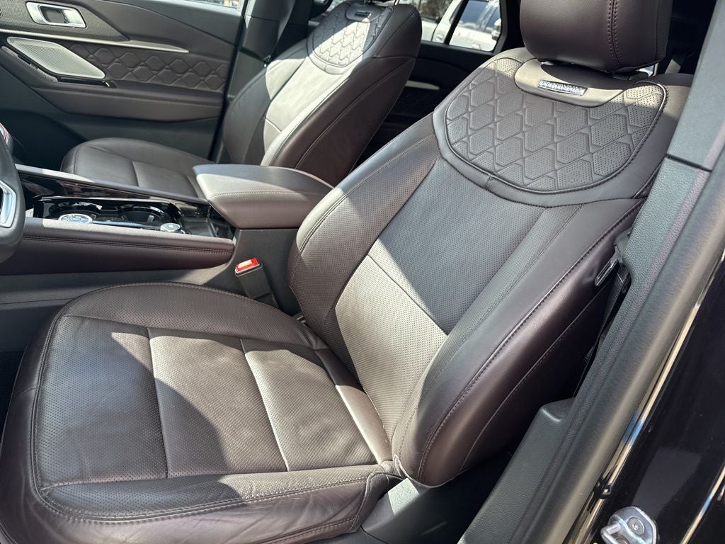 2025 Ford Explorer Platinum Ultimate