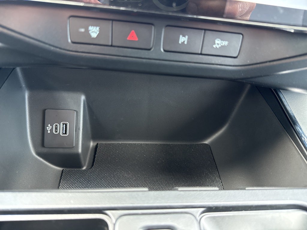 2025 Ford F-150 Lightning Flash™