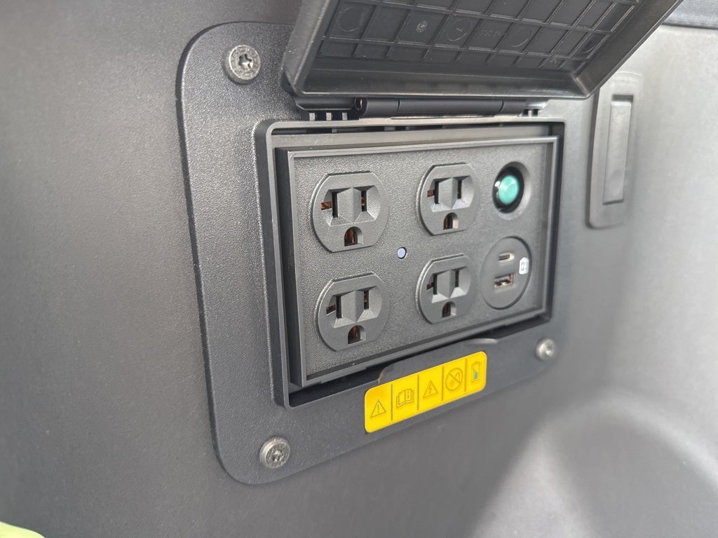 2025 Ford F-150 Lightning Flash™