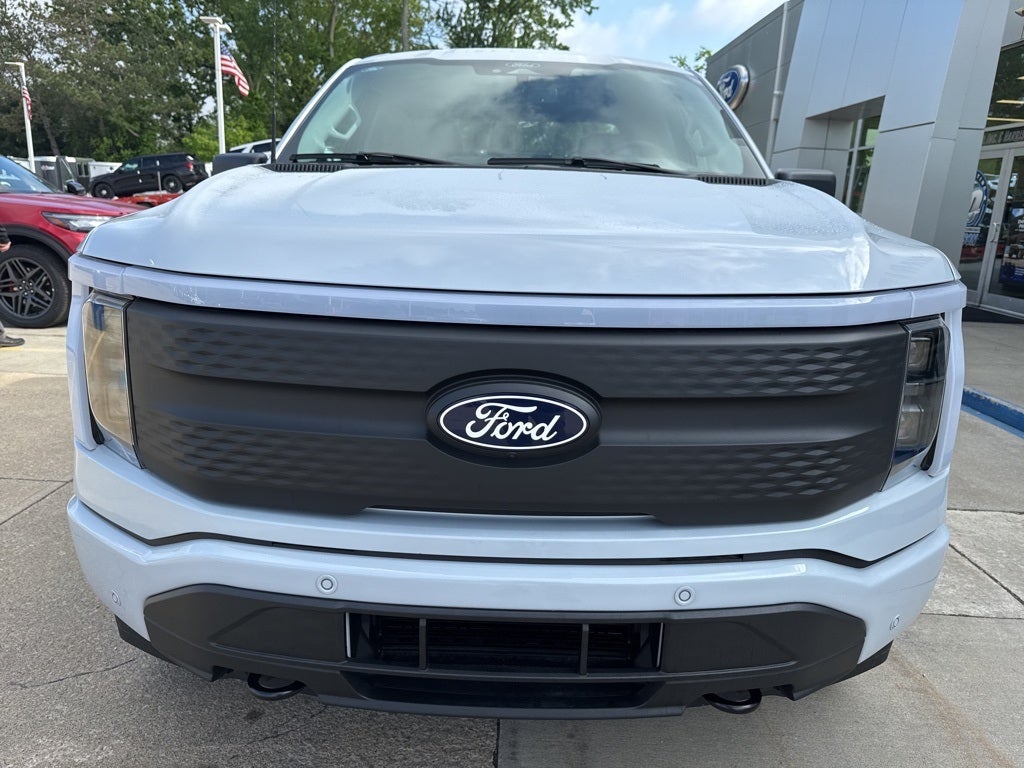 2025 Ford F-150 Lightning Flash™