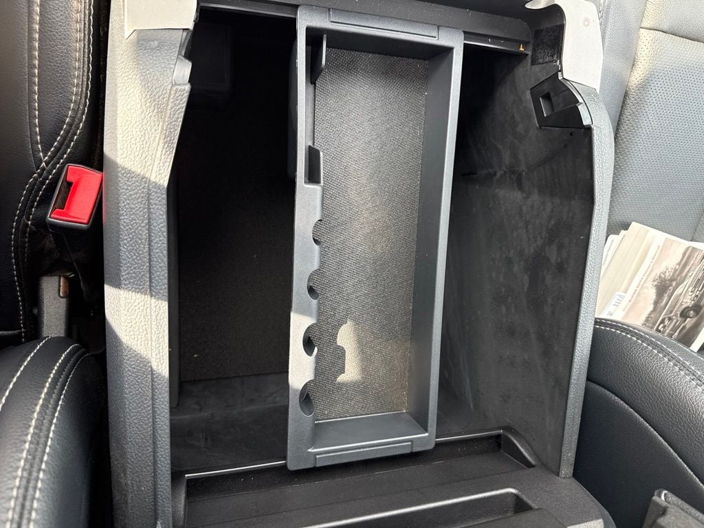 2022 Ford F-250SD Lariat Black Appearance