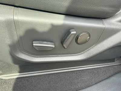 2022 Ford F-250SD Lariat Black Appearance