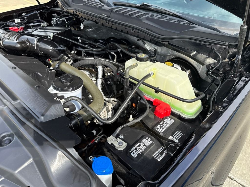 2022 Ford F-250SD Lariat Black Appearance