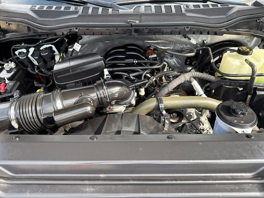 2022 Ford F-250SD Lariat Black Appearance