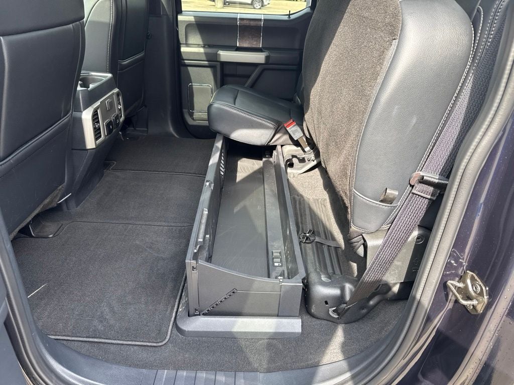 2022 Ford F-250SD Lariat Black Appearance