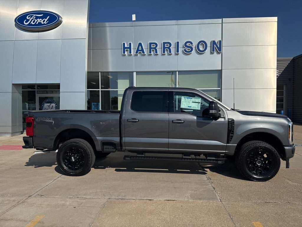 2026 Ford Super Duty F-250® XLT