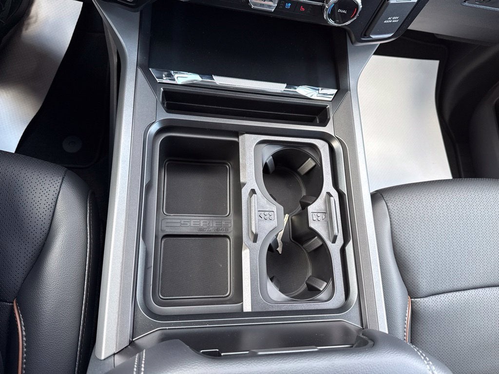 2027 Ford Super Duty F-250® Lariat®