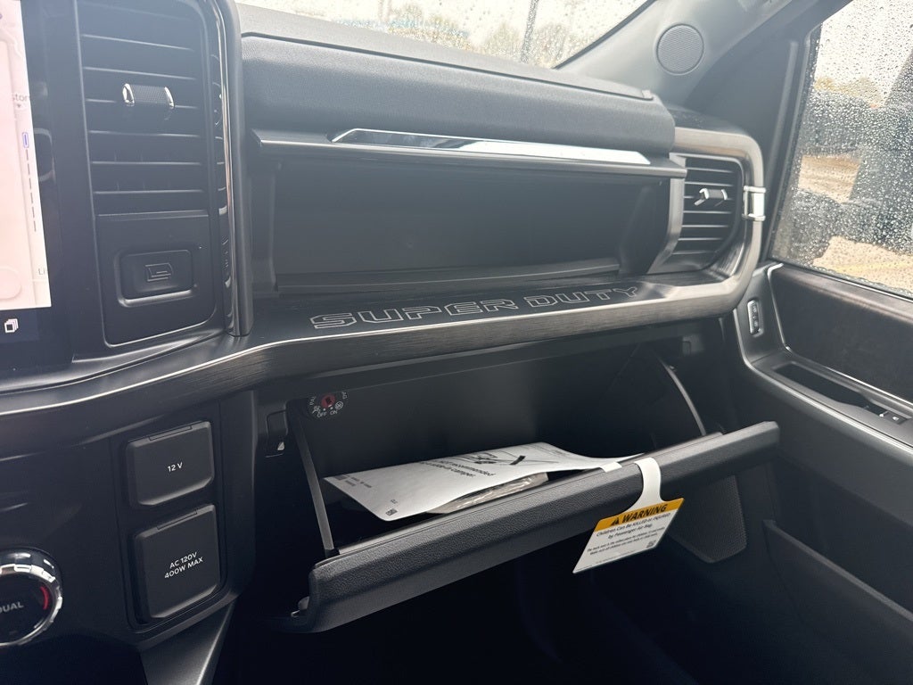 2026 Ford Super Duty F-350® Lariat®