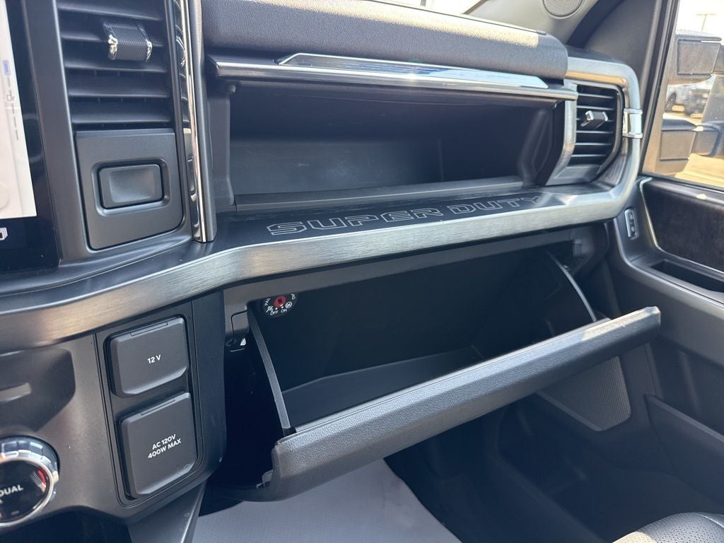 2025 Ford F-350SD Lariat