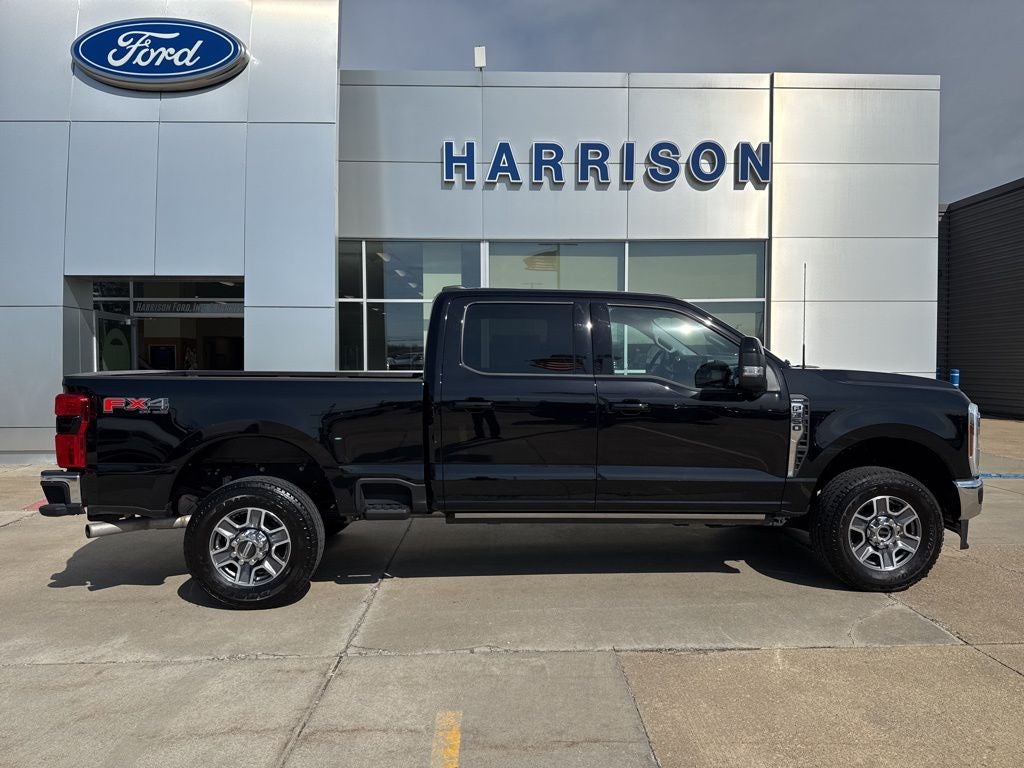 2025 Ford F-350SD Lariat