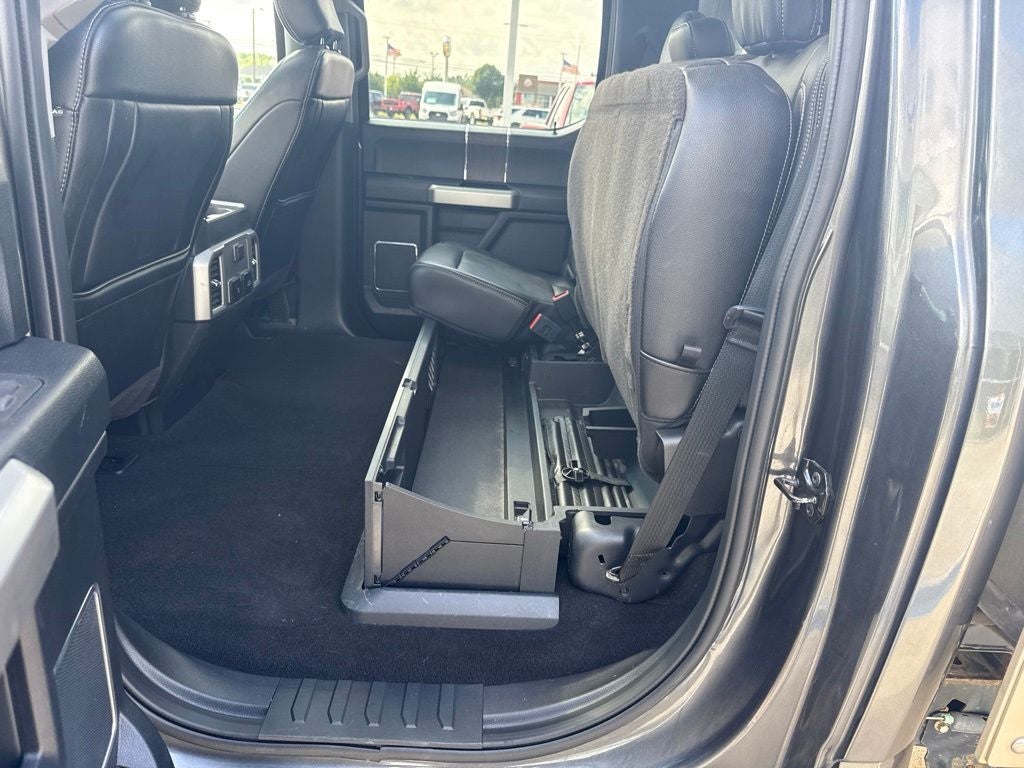2020 Ford F-350SD Lariat 8.5' Flatbed