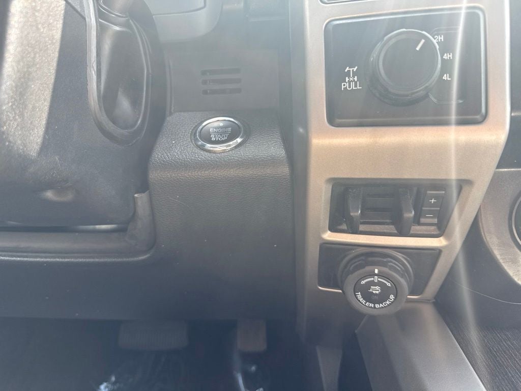 2020 Ford F-350SD Lariat 8.5' Flatbed