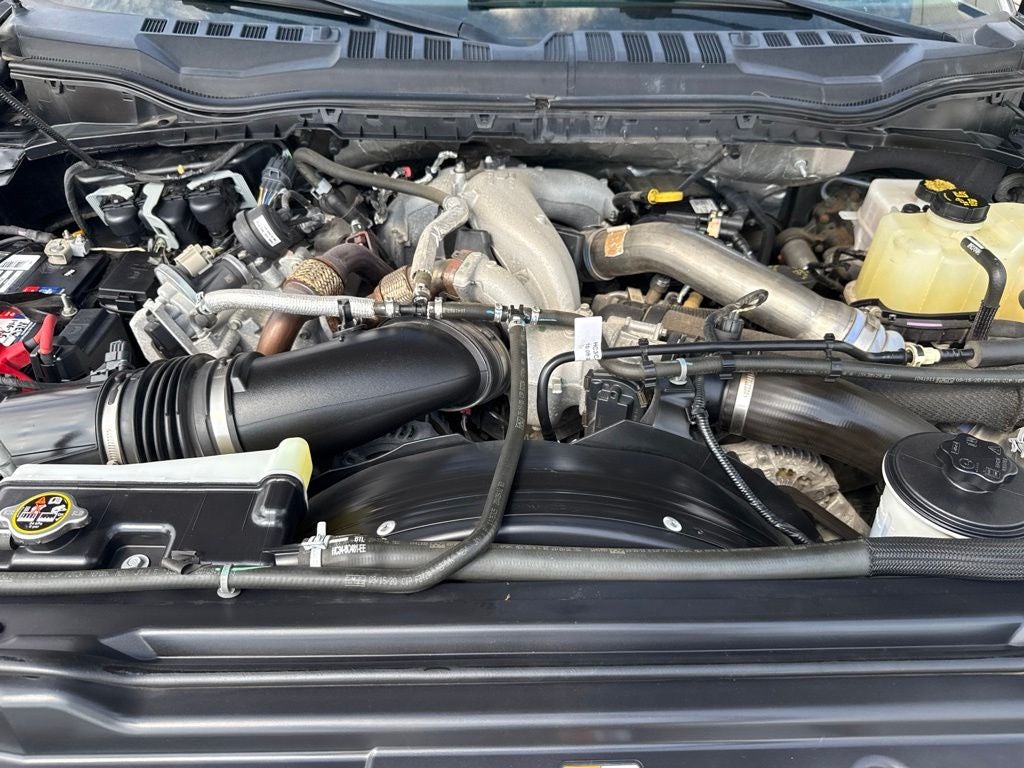2020 Ford F-350SD Lariat 8.5' Flatbed