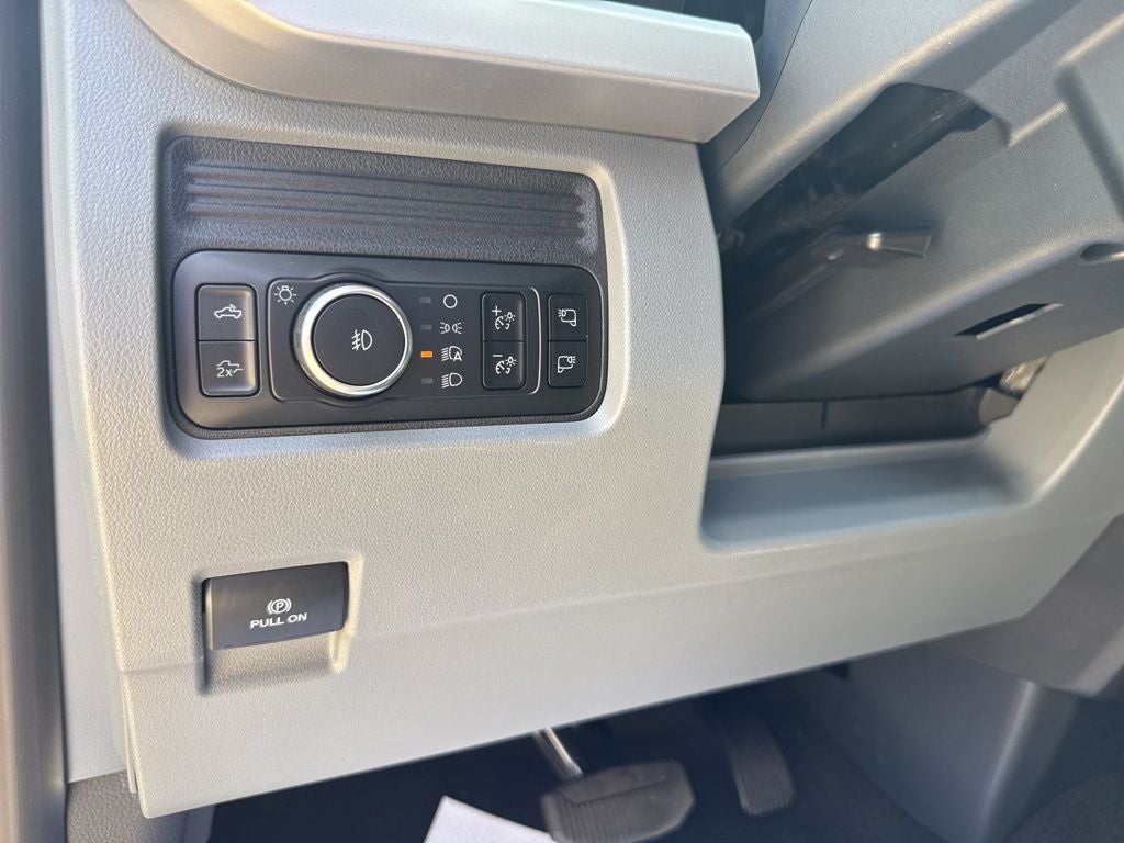 2026 Ford Super Duty F-350® XLT