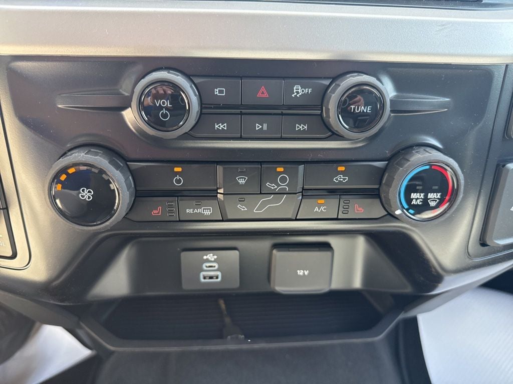 2026 Ford Super Duty F-350® XLT
